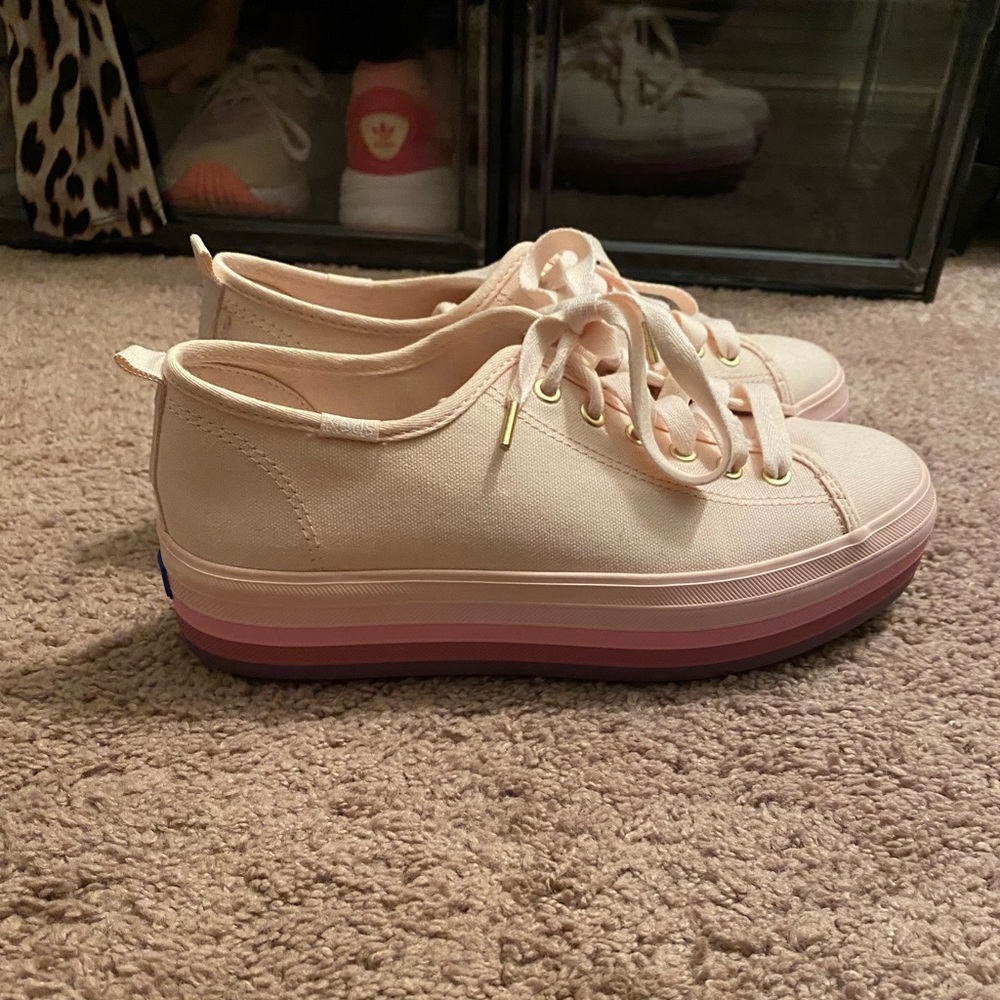 Women’s Keds pink shoes